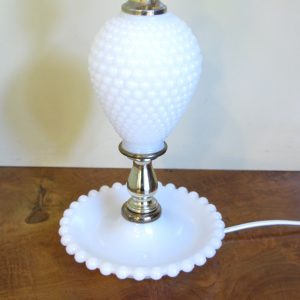 アメリカ ヴィンテージ ホブネイル ミルクガラス テーブルランプ 
